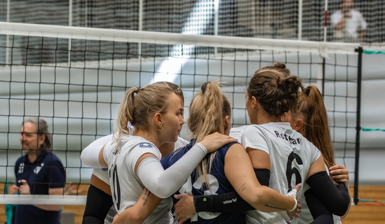 Heimspielpremiere geglückt - Foto:  Leonie Dehn