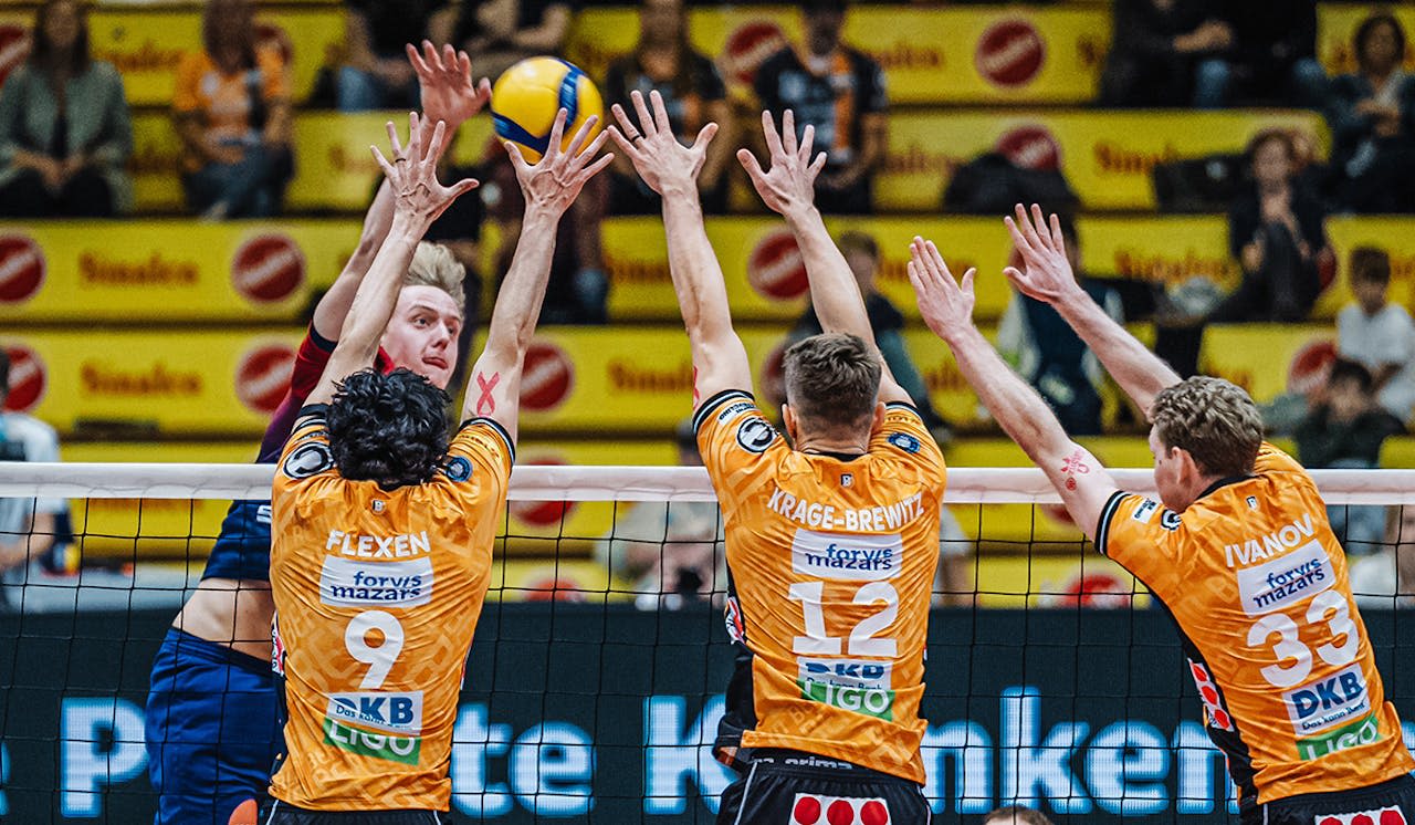 Erst die Talente, dann der Meister - Foto: SVG/Höfel