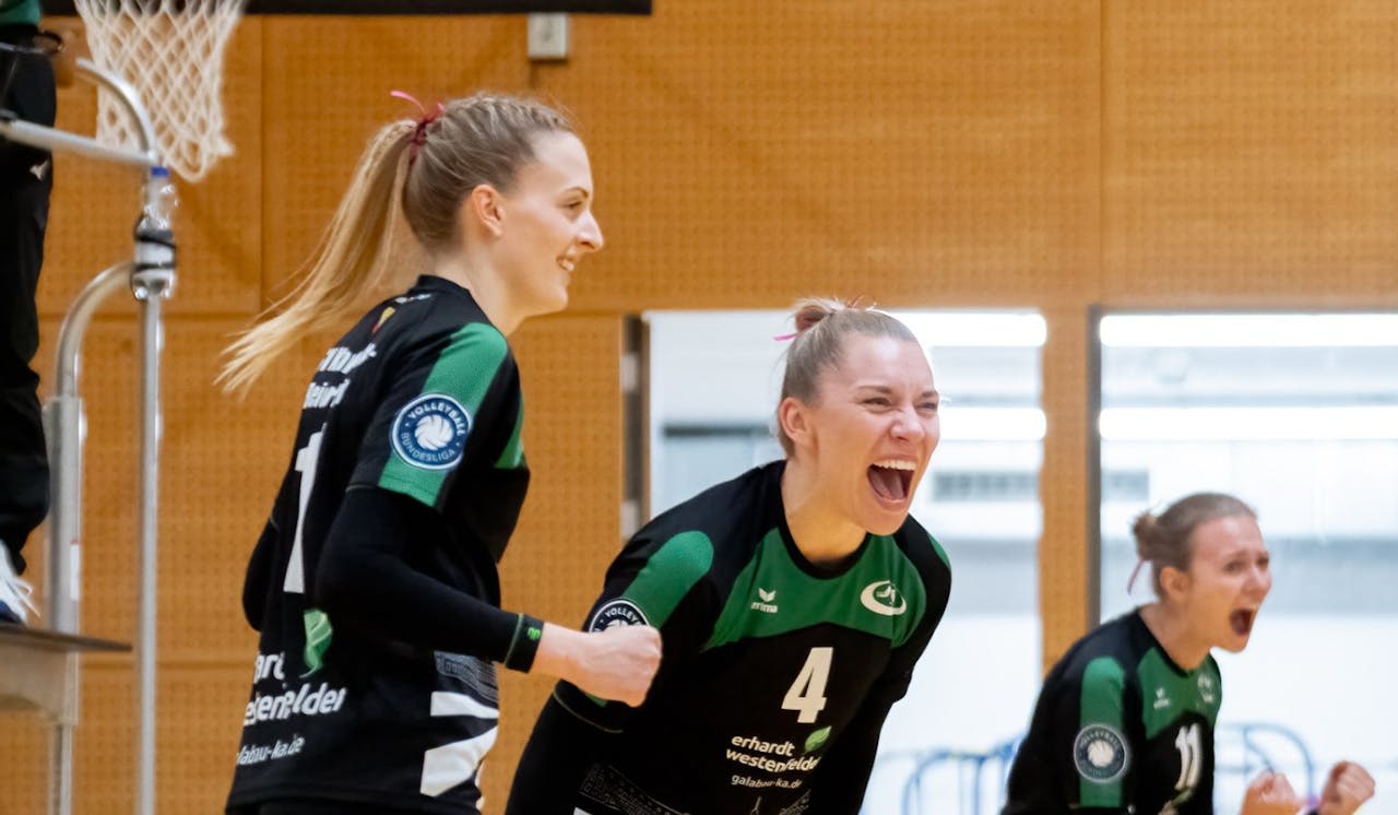 SVK feiert 3:1-Erfolg gegen Unterhaching - Foto: Stefan Mayer