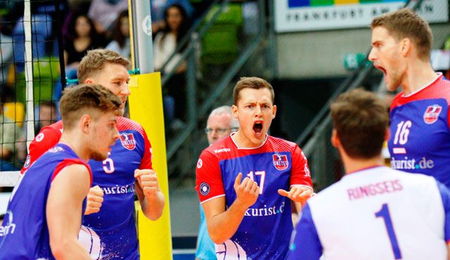 Volle Konzentration bei Zimmermann und Kollegen Foto: United Volleys/Gregor Biskup Volle Konzentration bei Zimmermann und Kollegen - Foto: United Volleys/Gregor Biskup