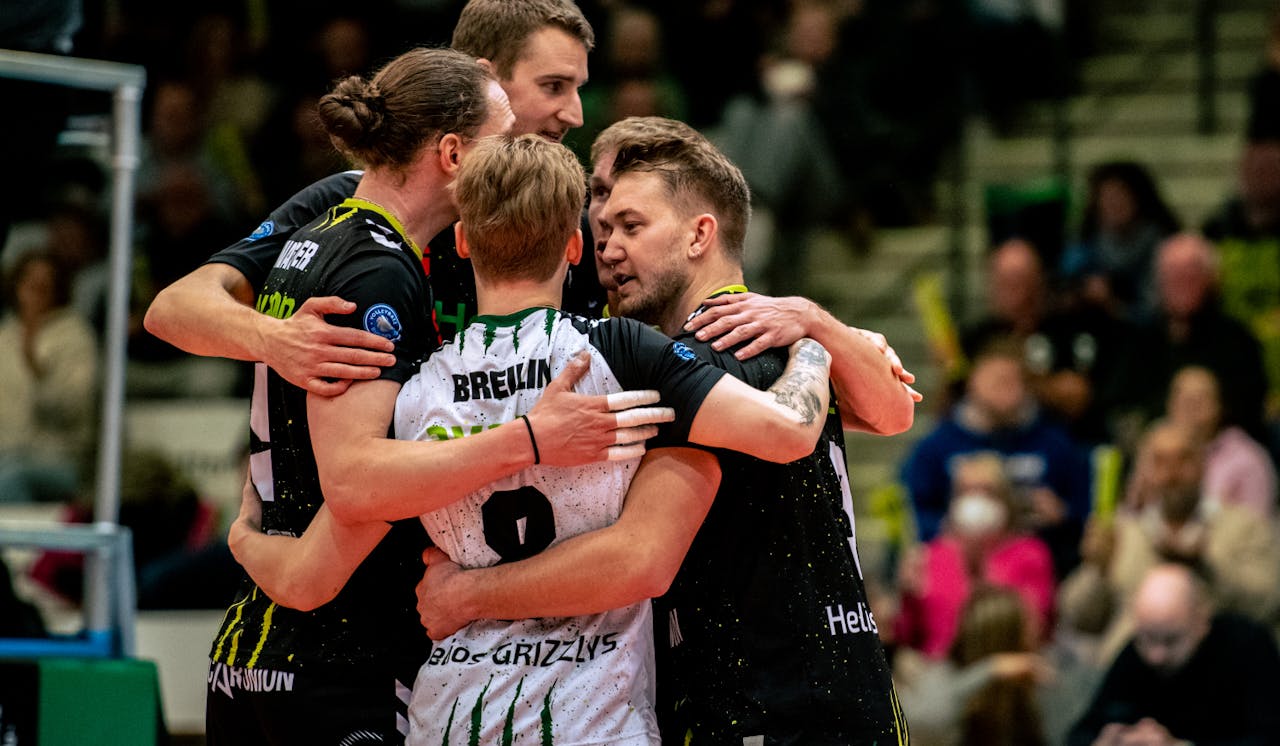 GRIZZLYS vor richtungsweisendem Duell Foto: Elisabeth Kloth GRIZZLYS vor richtungsweisendem Duell - Foto: Elisabeth Kloth