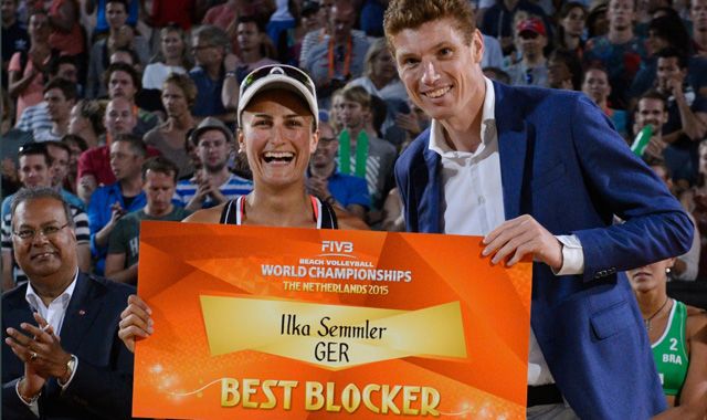 Ilka Semmler als beste Blockerin ausgezeichnet Foto: FiVB Ilka Semmler als beste Blockerin ausgezeichnet - Foto: FiVB