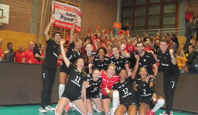 Der Derby-Sieger heißt Vilsbiburg Foto: Rote Raben Vilsbiburg Der Derby-Sieger heißt Vilsbiburg - Foto: Rote Raben Vilsbiburg