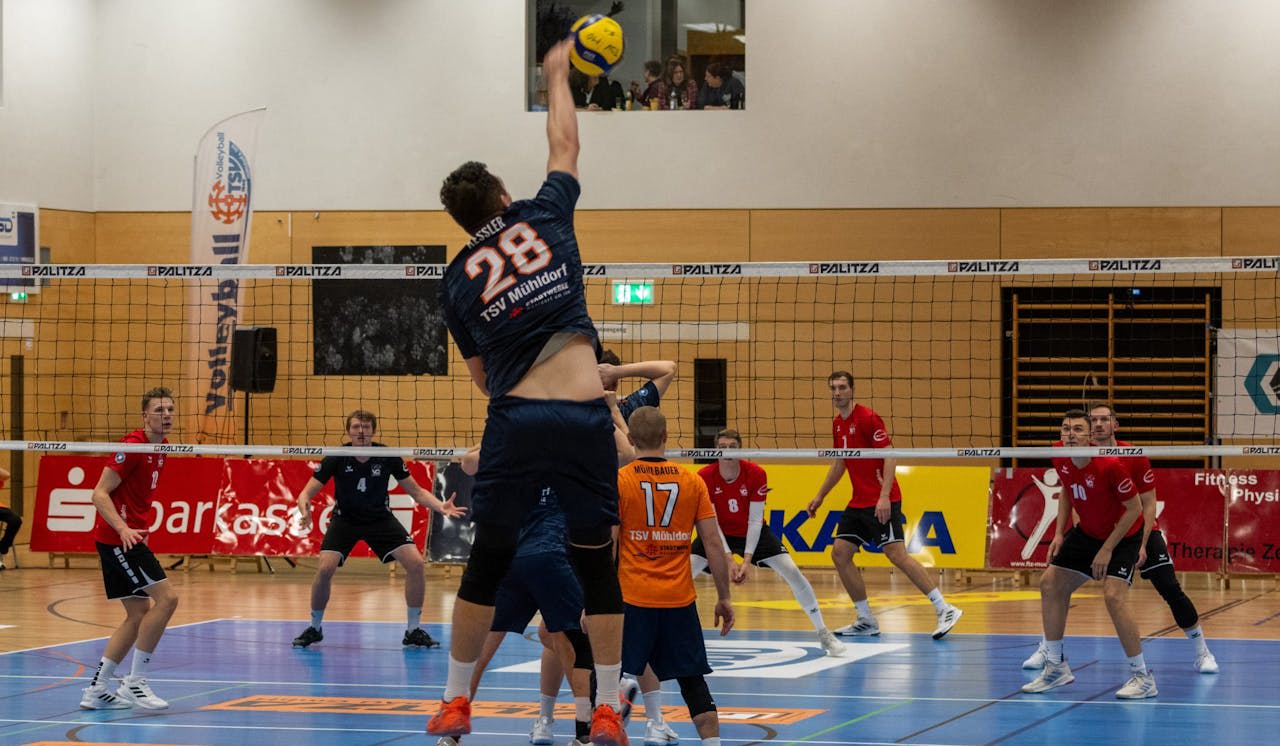 Oberbayernderby in der NUTZ-Arena - Foto:  Fabian Bartsch