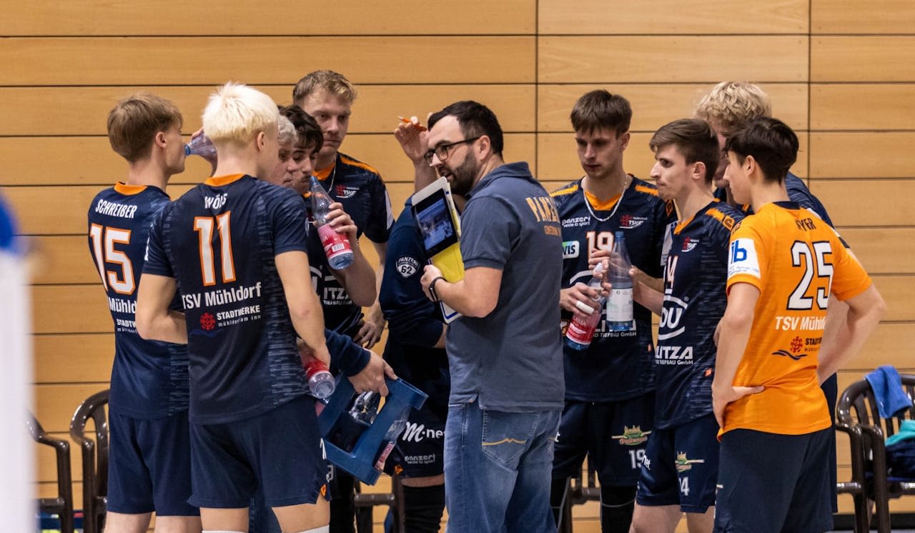 Knappe Niederlage im Kellerduell - Foto:  Fabian Bartsch