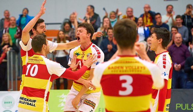 BADEN VOLLEYS verteidigen im Tiebreak die Tabellenführung Foto: Andreas Arndt BADEN VOLLEYS verteidigen im Tiebreak die Tabellenführung - Foto: Andreas Arndt