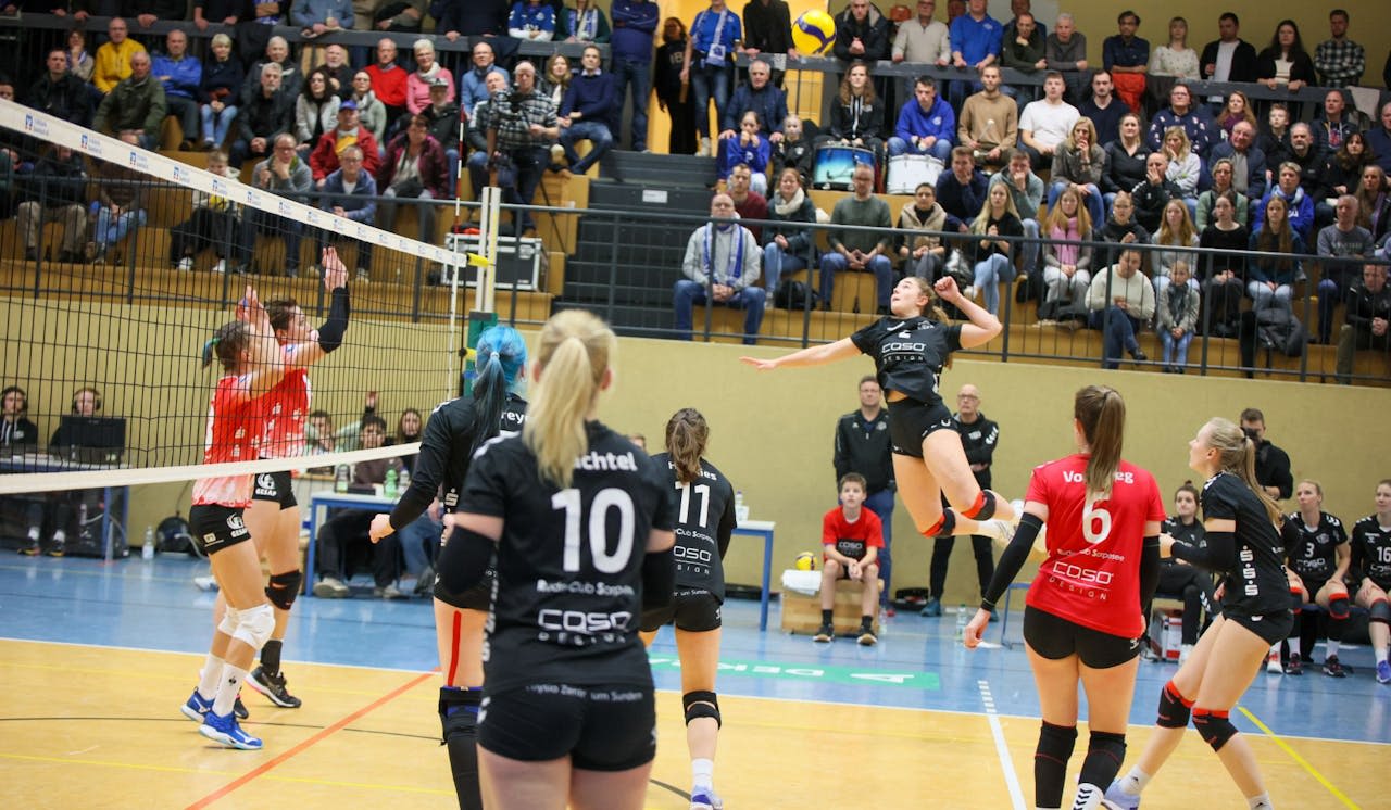 RC Sorpesee beschenkt sich mit 3 Punkten - Foto:  Ralf Litera