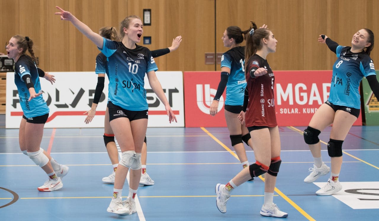 TV Altdorf trifft auf den VC Wiesbaden II - Foto:  Fotograf: Stephan Lehmphul