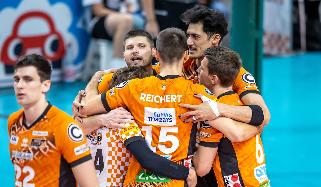 BR Volleys treffen auf angeschlagenen Boxer - Foto: Andreas Gora