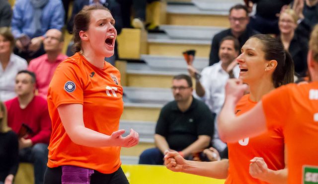 Wahl-Straubingerin Carina Aulenbrock freut sich auf neue Saison bei NawaRo Bild: www.fotostyle-schindler.de Wahl-Straubingerin Carina Aulenbrock freut sich auf neue Saison bei NawaRo - Bild: www.fotostyle-schindler.de