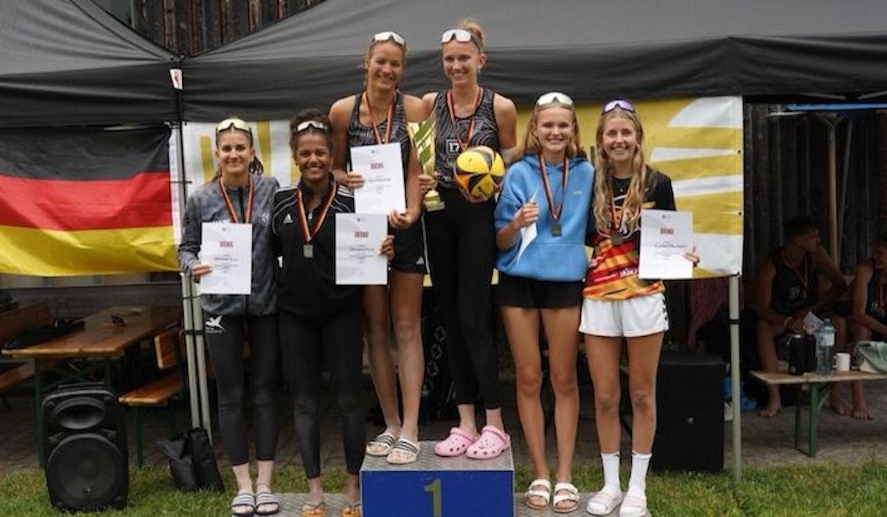 Otte/Richter und Hüper/Moll sind Deutsche U20 Beach-Volleyball Meister - Foto: TV Lenggries