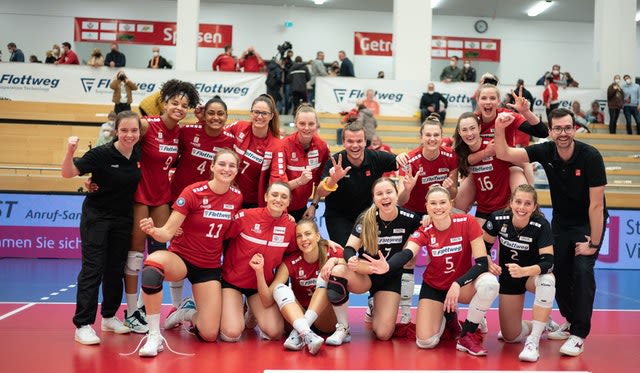 Starker Auftritt beim Derby-Sieg Foto: Rote Raben Vilsbiburg Starker Auftritt beim Derby-Sieg - Foto: Rote Raben Vilsbiburg