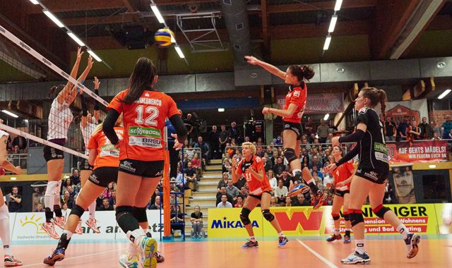 NawaRo spielt gegen Aachen sensationellen Volleyball Foto: German Popp NawaRo spielt gegen Aachen sensationellen Volleyball - Foto: German Popp