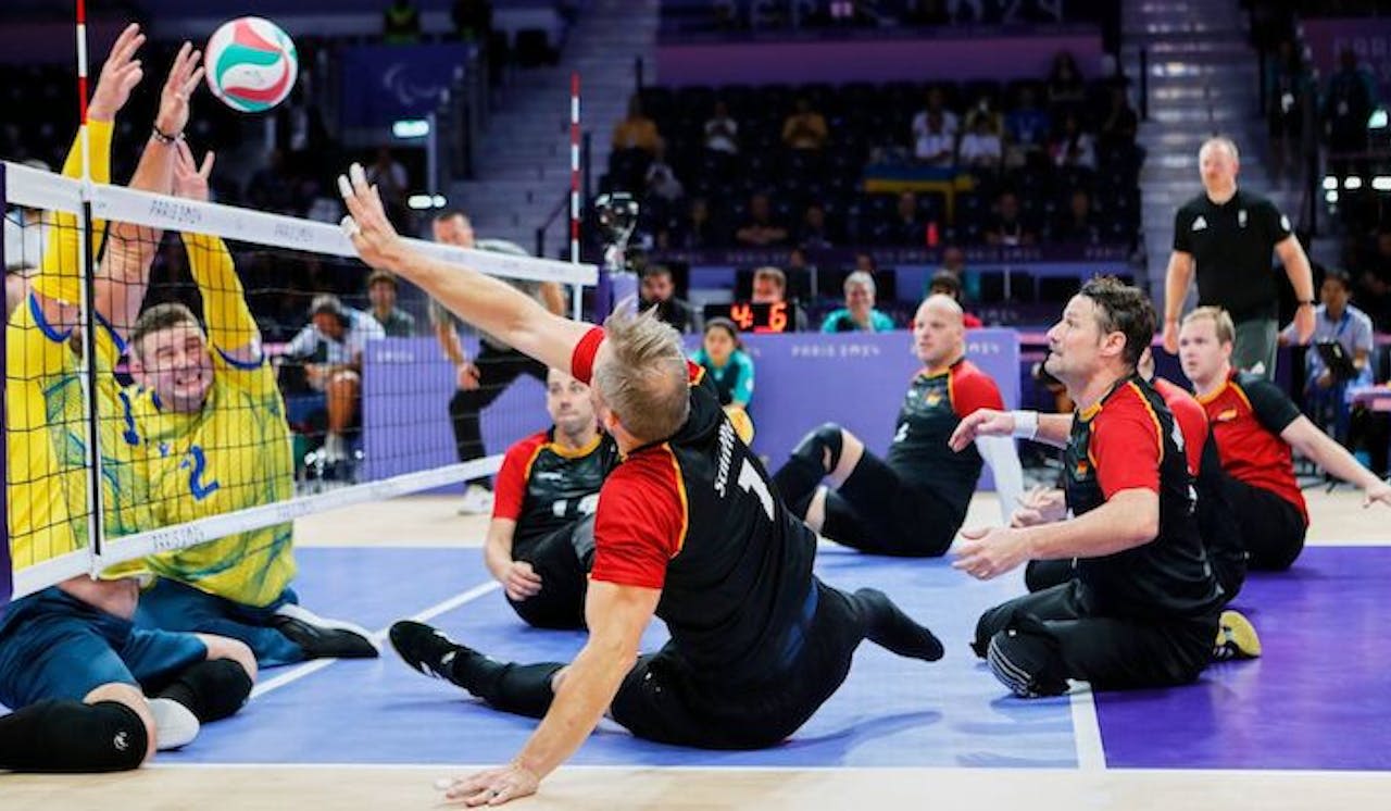 Mit guter Stimmung aufs Podium klettern - Foto: Florian Schwarzbach/DBS