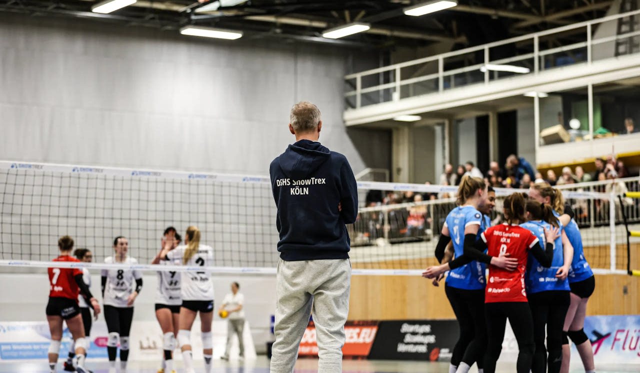 Bitteres Ende im vierten Satz: Köln verpasst Tie-Break gegen VfL Oythe - Foto: Florian Zons