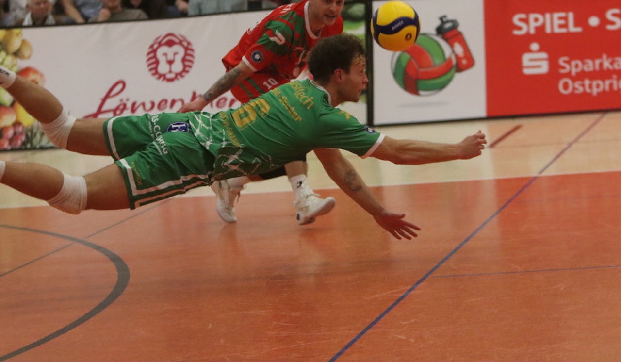 Derbysieg geht nach Neustrelitz - Foto:  Matthias Haack