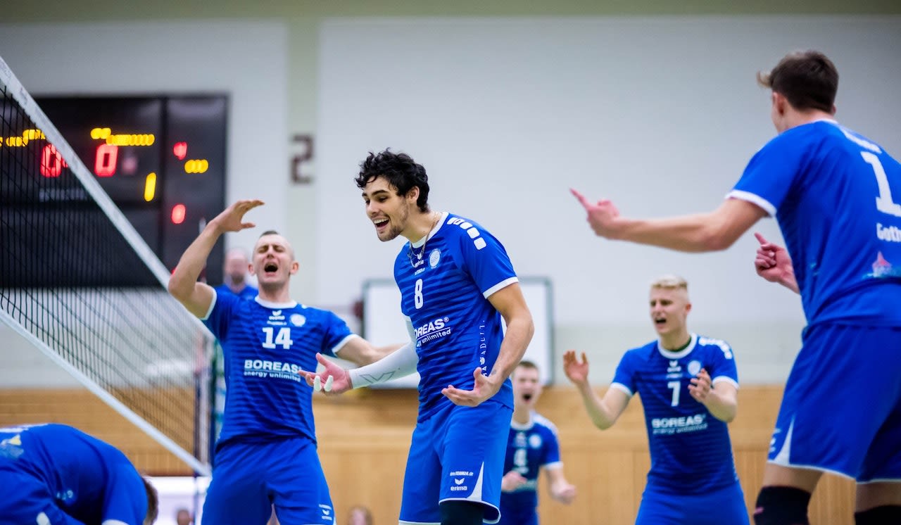 Personelle Notlage bei den Blue Volleys Foto: Christian Heilwagen Personelle Notlage bei den Blue Volleys - Foto: Christian Heilwagen