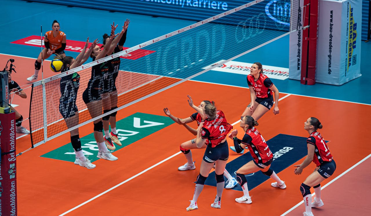 Aachen in Dresden mit dramatischem Fight - Foto:  Dresdner SC// Leo Ziems