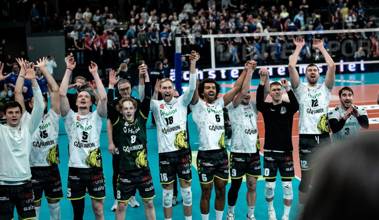 Volleyball-Feuerwerk zum Jahresabschluss - Foto:  Elisabeth Kloth