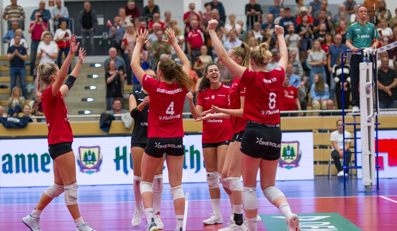 Raben ringen Suhl im Tiebreak nieder Foto: Rote Raben Vilsbiburg Raben ringen Suhl im Tiebreak nieder - Foto: Rote Raben Vilsbiburg