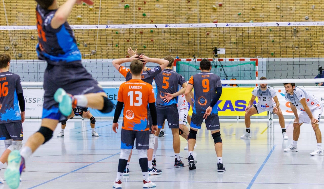 Zum Abschluss ein NRW-Derby - Foto:  Jörg Papke