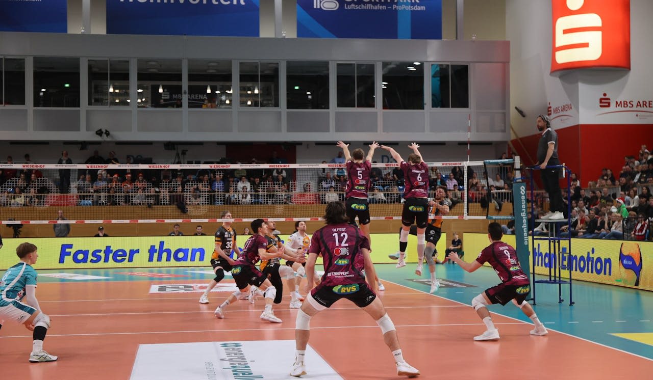 Großer Kampf vor Rekordkulisse - Foto:  Anika Kreschel