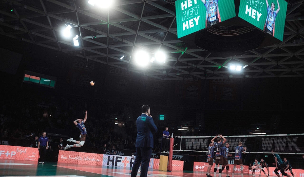 Hinrundenabschluss gegen starke Giesener - Foto:  Bild: Steffen Eirich / WWK Volleys