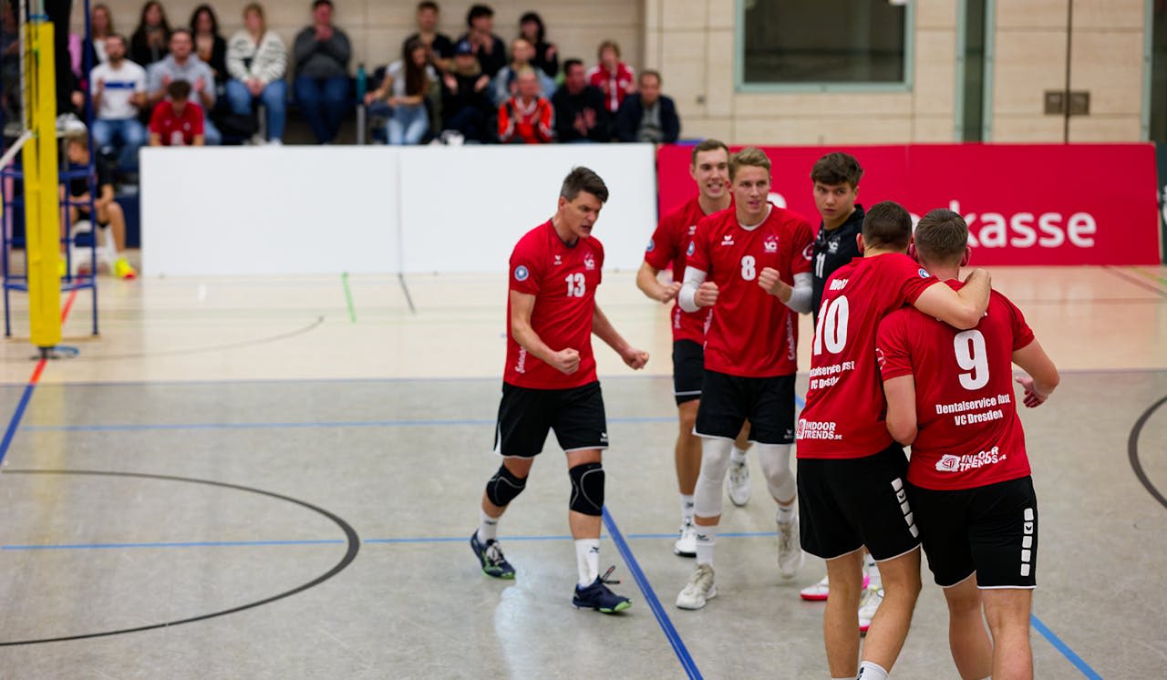 Nächster Krimi in Bayer - Foto:  VC Dresden / Frank Kleinert