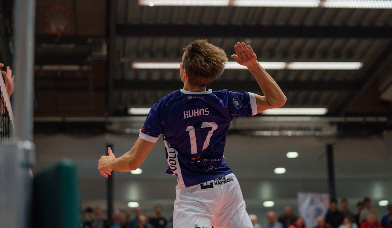 Gebrauchter Abend - Foto:  Leon Greitner