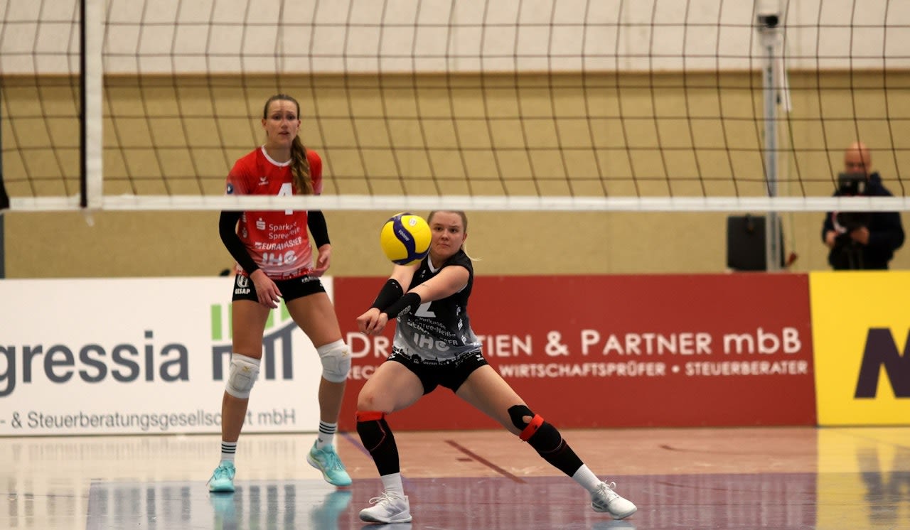 Cottbus verliert Heimauftakt vs Hildesheim - Foto:  Ralf Osthoff