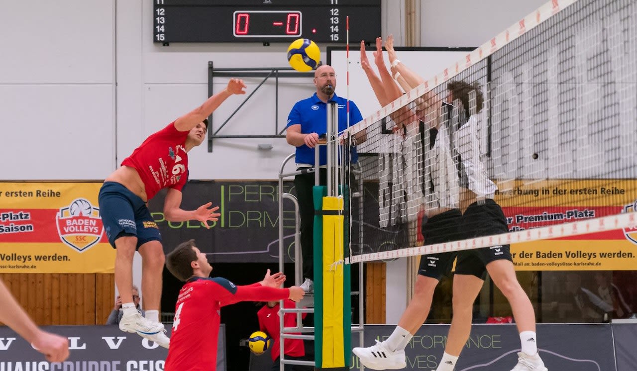 Dämpfer für die BADEN VOLLEYS Foto: Michael Oexner Dämpfer für die BADEN VOLLEYS - Foto: Michael Oexner