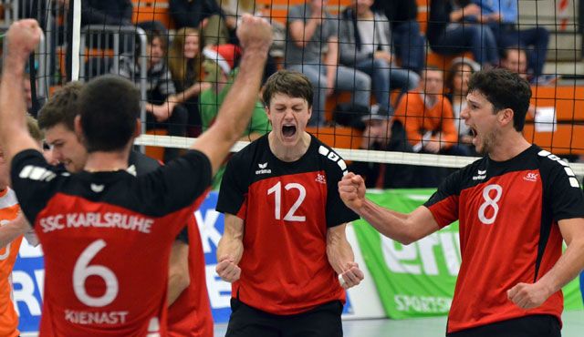 Eindrucksvoller Aufritt der SSC-Volleyballer - Foto: karlsruhe-volleyball.de