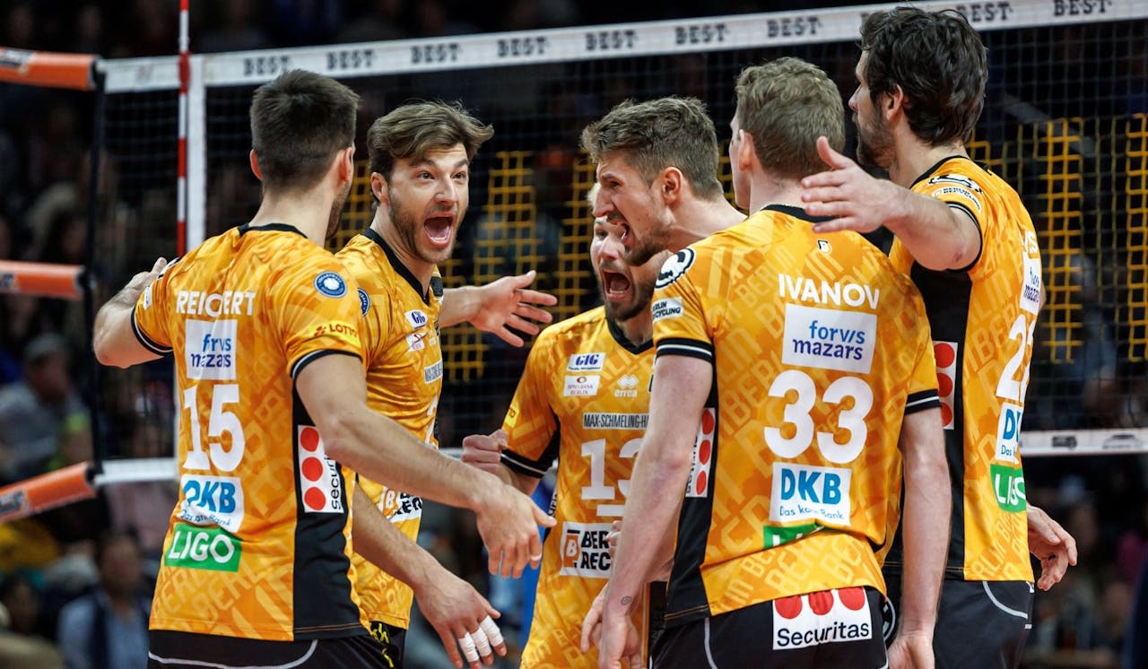 BR Volleys feiern 3:0-Sonntagssieg - Foto:  Andreas Gora