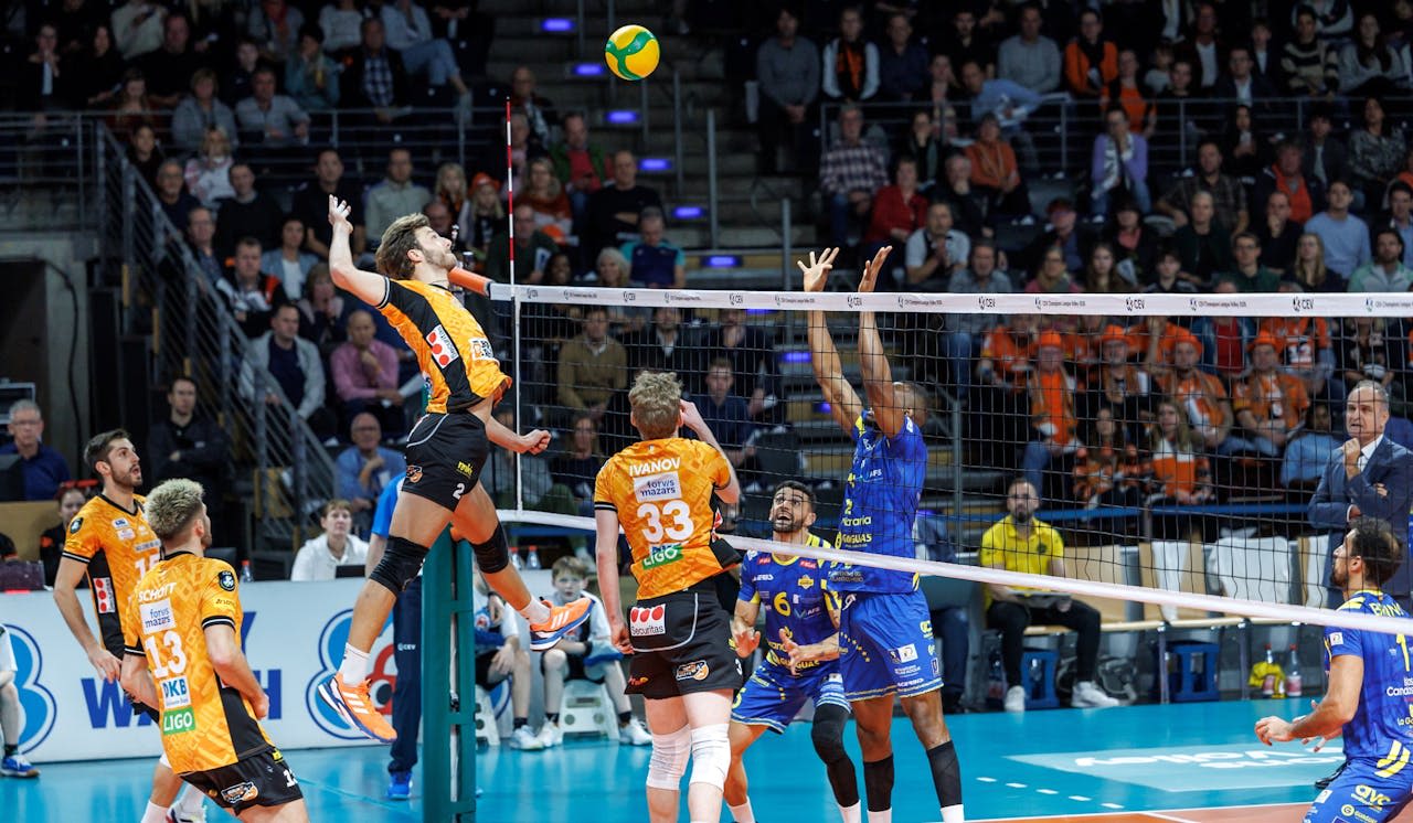 Mit gelichteten Reihen zu den Superstars - Foto: Pressefoto Gora