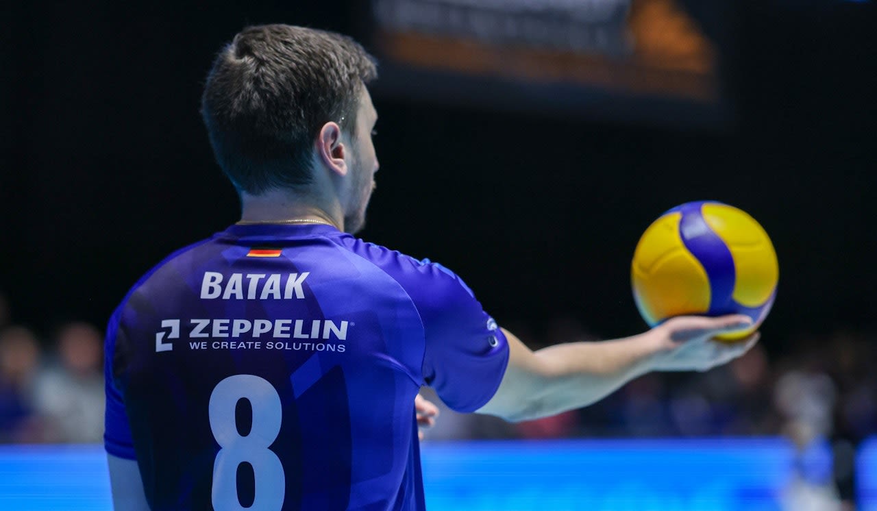 Aleksa Batak bleibt Häfler Regisseur - Foto: Alexander Hoth