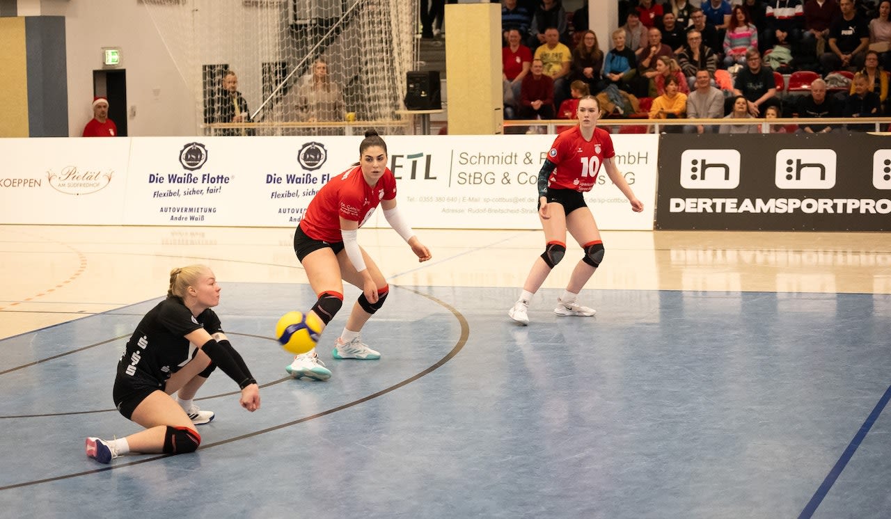 Rückschlag beim Klassenerhalt - Foto:  Ralf Osthoff