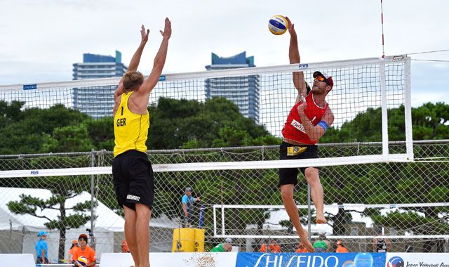 Männer-Duos in Ko-Phase - Ludwig/Walkenhorst noch ungeschlagen Foto: FiVB Männer-Duos in Ko-Phase - Ludwig/Walkenhorst noch ungeschlagen - Foto: FiVB