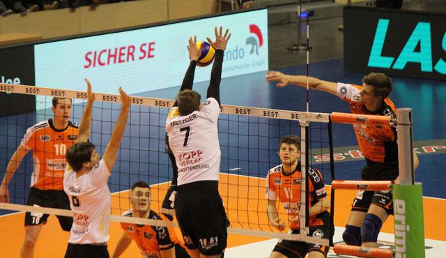TVR unterliegt dem Meister: Der Favorit setzt sich durch Foto: Moritz Liss TVR unterliegt dem Meister: Der Favorit setzt sich durch - Foto: Moritz Liss