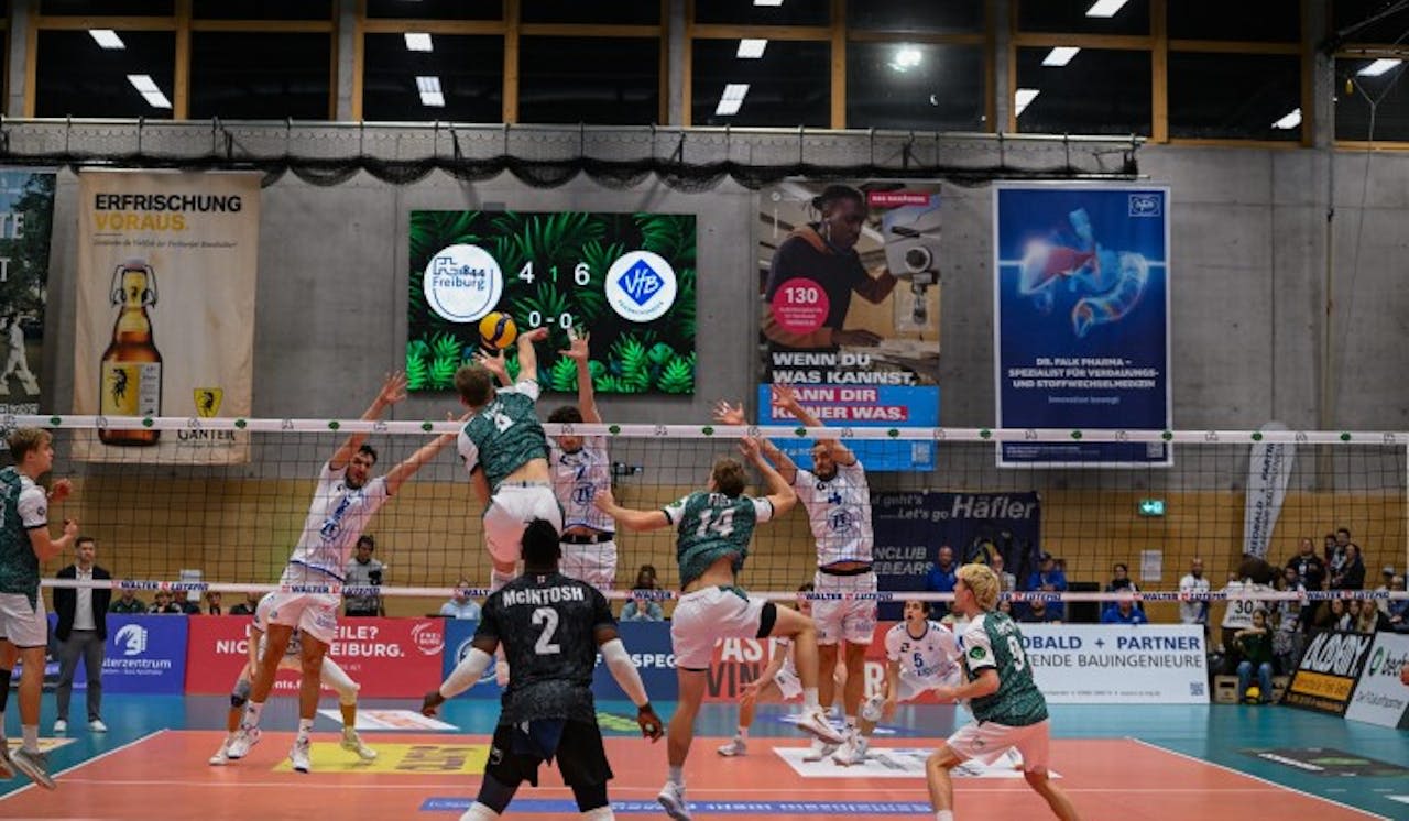 Schlag auf Schlag im FT-Dschungel - Foto:  Stephan Tapken