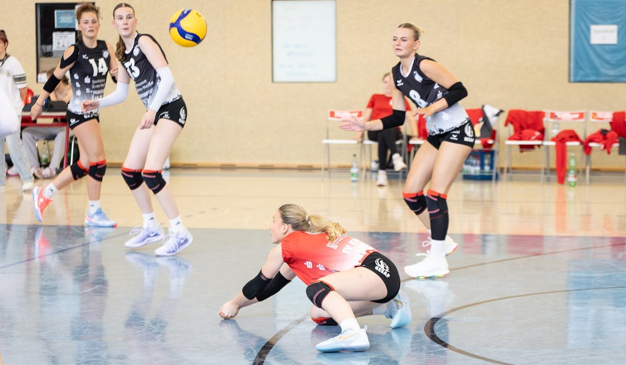 SV Energie Cottbus Damen 1 vor erstem Bundesliga-Heimspiel - Foto:  Ralf Osthoff