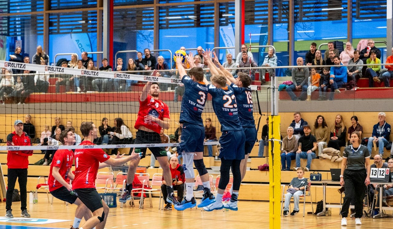 Zu Gast beim Spitzenteam - Foto:  TSV Mühldorf