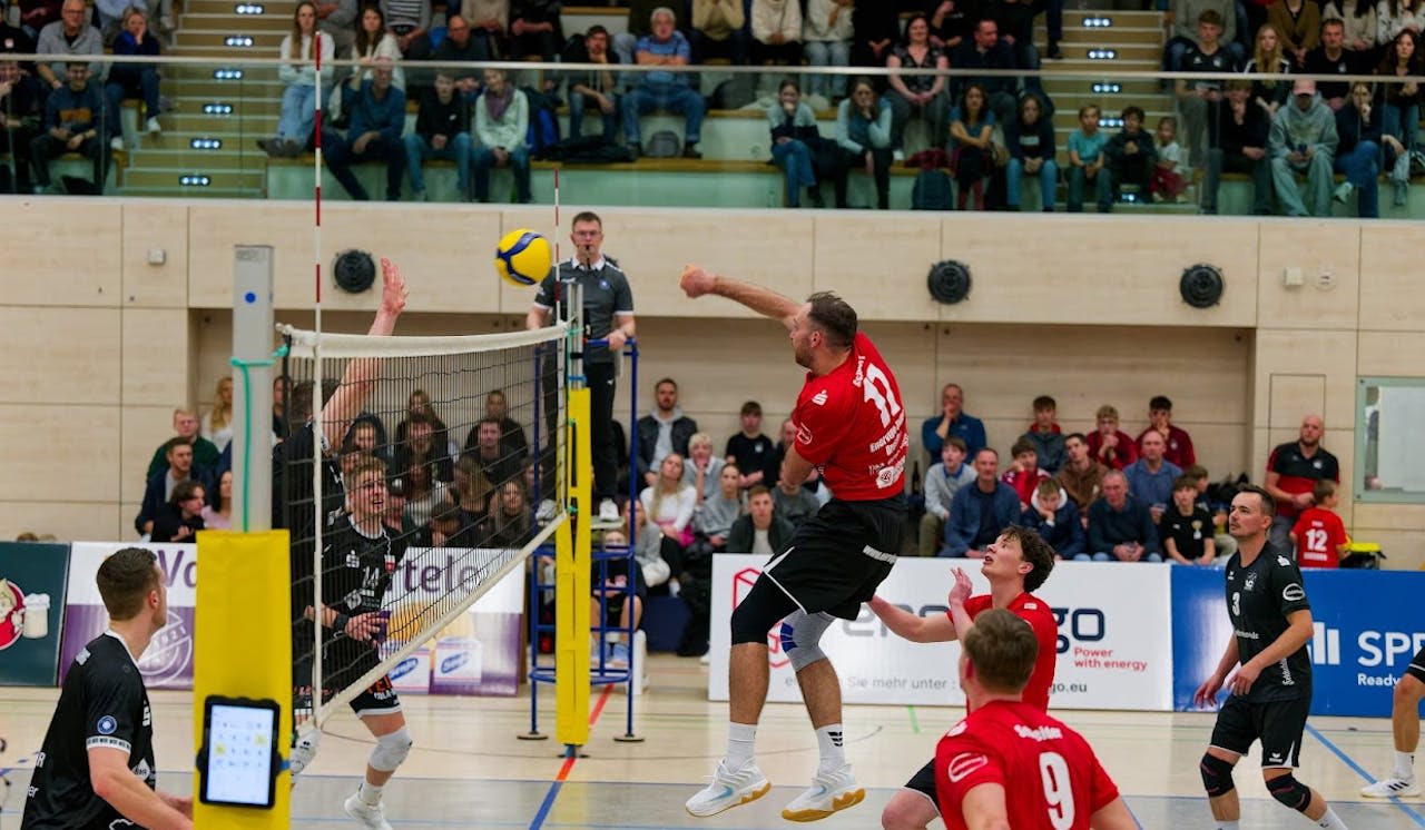 Überraschungssieg für Dresden - Foto:  VC Dresden/Frank Kleinert