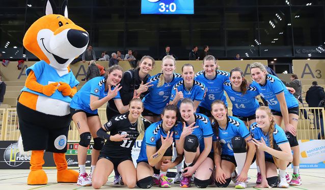 VC Wiesbaden gewinnt überlegen in Hamburg Foto: Detlef Gottwald VC Wiesbaden gewinnt überlegen in Hamburg - Foto: Detlef Gottwald