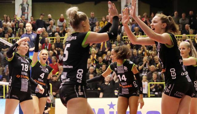 Nächste Station für die Ladies in Black: Niederbayern Foto: Ladies in Black Aachen\\ Andreas Steindl Nächste Station für die Ladies in Black: Niederbayern - Foto: Ladies in Black Aachen\\ Andreas Steindl