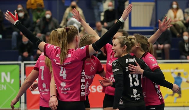 Vorletztes Heimspiel in Bergeborbeck Foto: Tom Schulte Vorletztes Heimspiel in Bergeborbeck - Foto: Tom Schulte