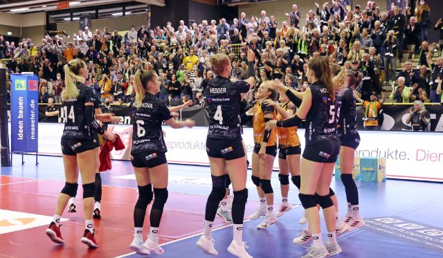 Ladies in Black empfangen USC Münster zum Derbyklassiker Foto: Ladies in Black Aachen// Andreas Steindl Ladies in Black empfangen USC Münster zum Derbyklassiker - Foto: Ladies in Black Aachen// Andreas Steindl