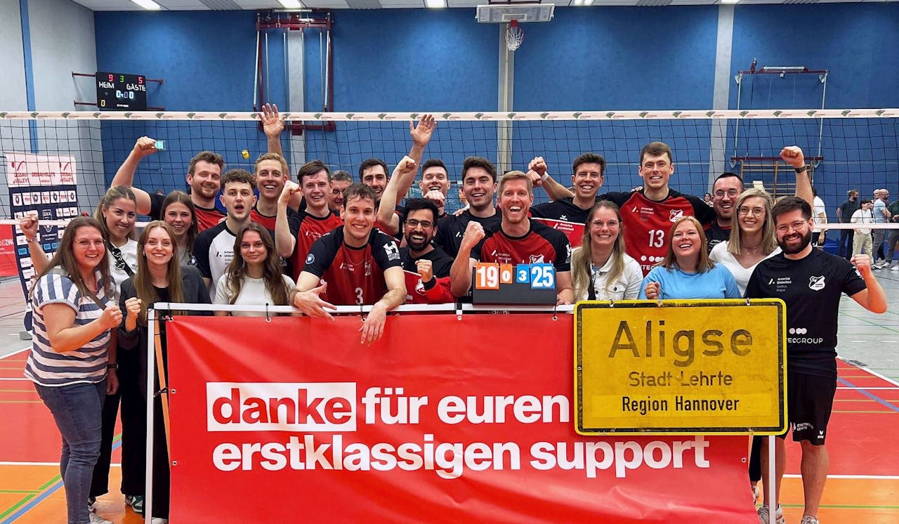Souveräner 3:0 Sieg in Dessau Foto: Arne Tyedmers Souveräner 3:0 Sieg in Dessau - Foto: Arne Tyedmers