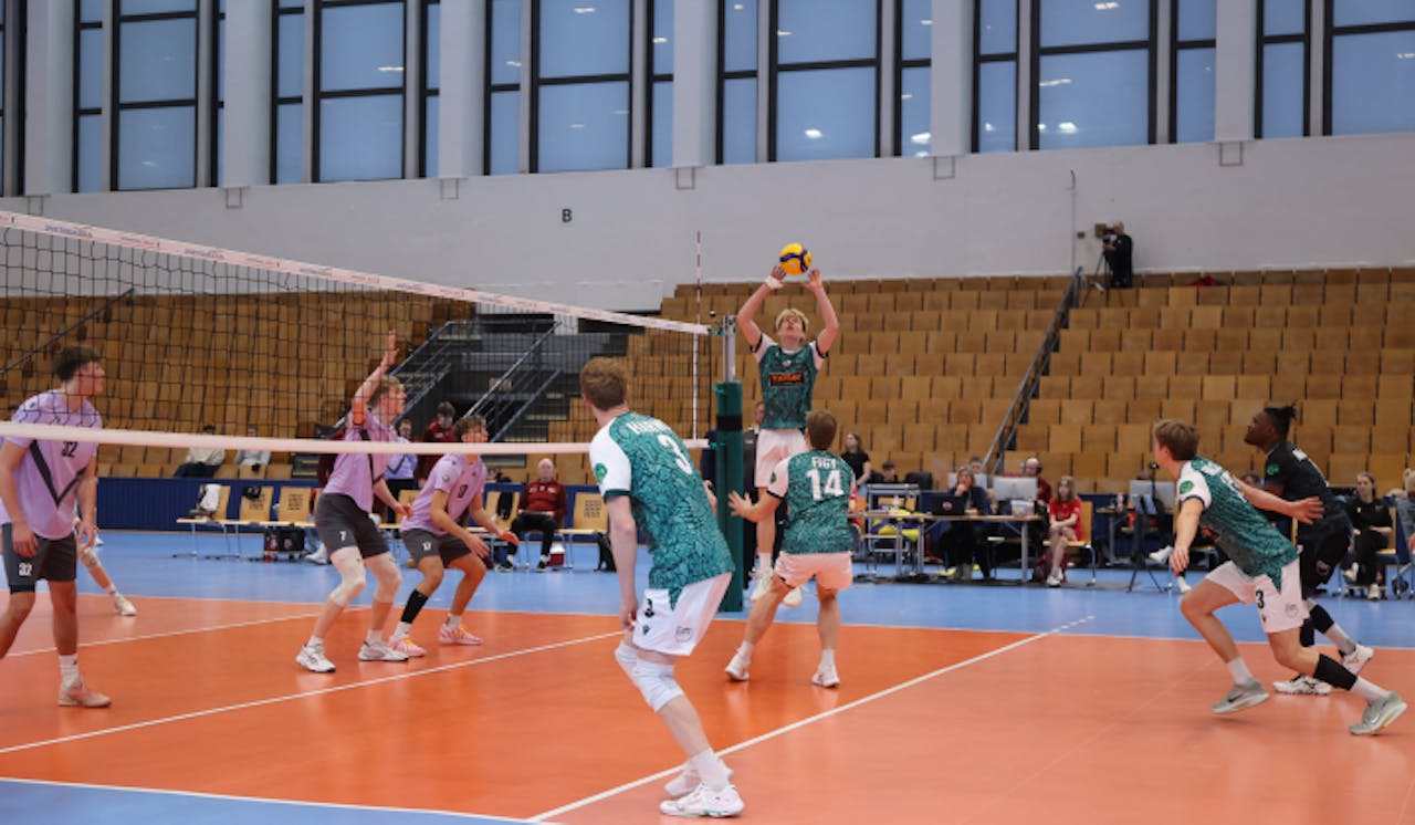 Pflichtaufgabe souverän erfüllt - Foto:  Gerold Rebsch