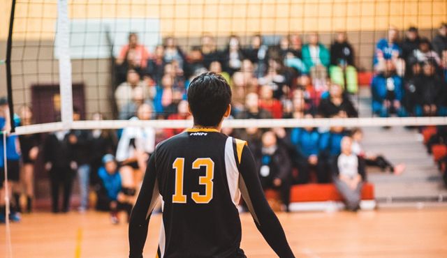 Diese US-Volleys erstürmen die Bundesliga Foto von Erik Mclean auf Unsplash Diese US-Volleys erstürmen die Bundesliga - Foto von Erik Mclean auf Unsplash