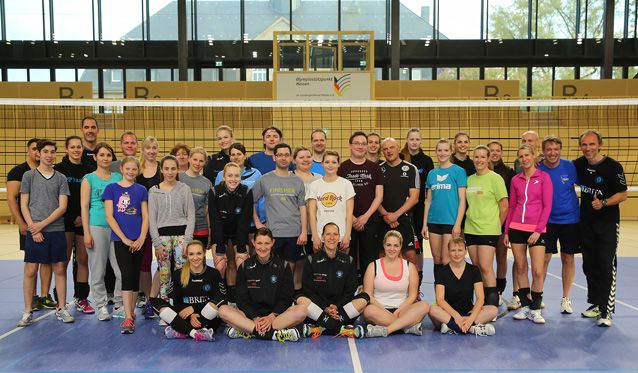 Die erfolgreiche Partnerschaft von VC Wiesbaden und ESWE Verkehr wird auch sportlich gelebt Foto: Detlef Gottwald Die erfolgreiche Partnerschaft von VC Wiesbaden und ESWE Verkehr wird auch sportlich gelebt - Foto: Detlef Gottwald